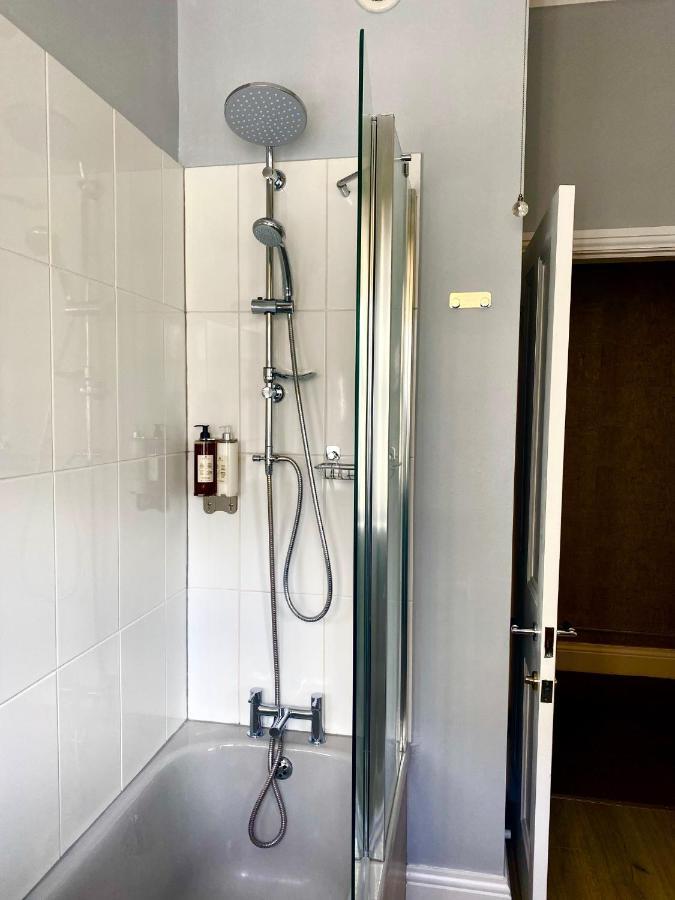 Merewyke Boutique Luxury Family Apartment Sleeps 4 , Central Location Windermere Εξωτερικό φωτογραφία