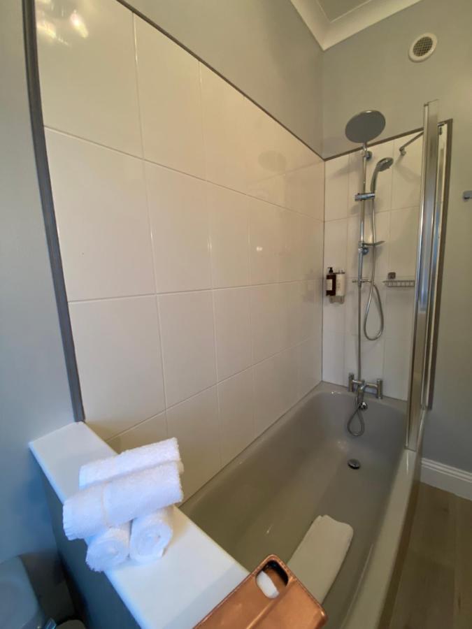 Merewyke Boutique Luxury Family Apartment Sleeps 4 , Central Location Windermere Εξωτερικό φωτογραφία